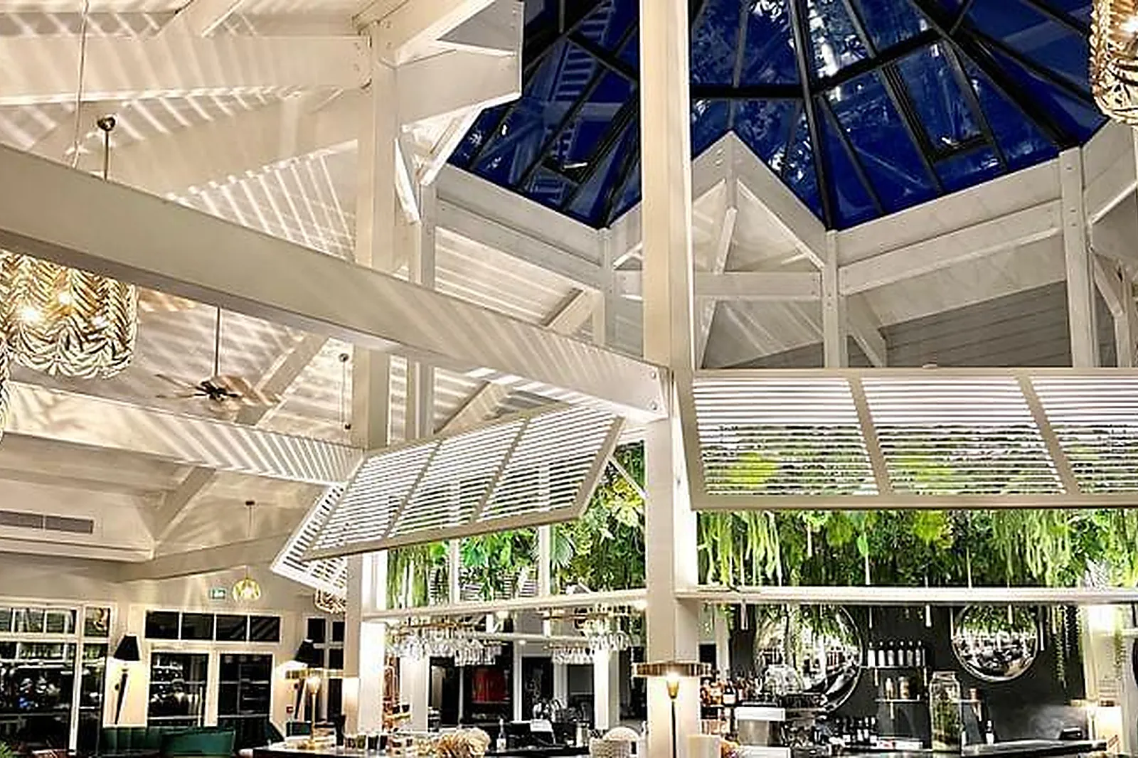 Lieux événementiels, L'ILE DU MARTIN PÊCHEUR