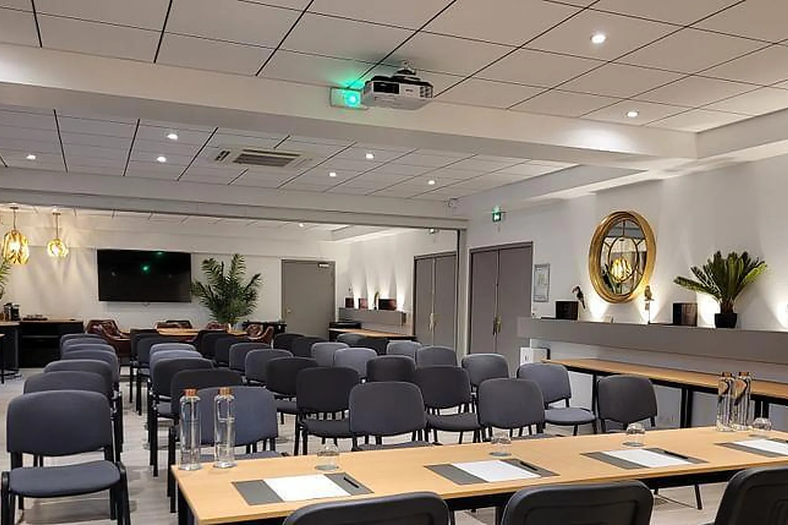 Lieux événementiels, L'ILE DU MARTIN PÊCHEUR