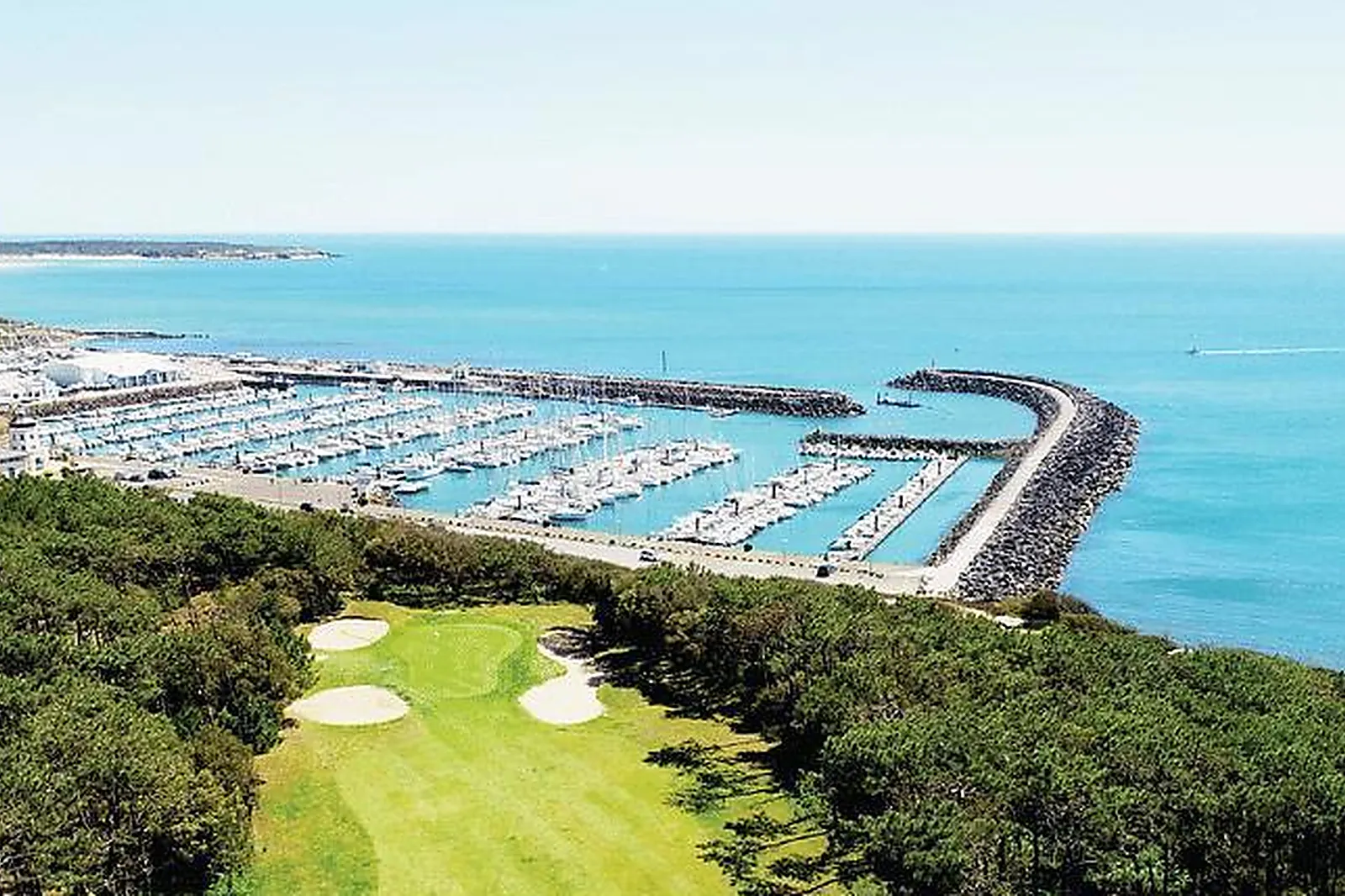 Lieux événementiels, L'ILE DU MARTIN PÊCHEUR