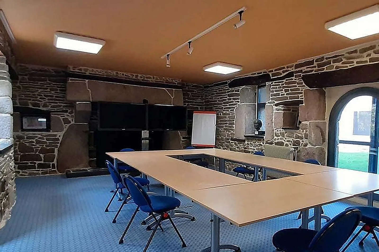 Lieux événementiels, BREIZH ÉCOLODGE HÔTEL LE KEREDEN