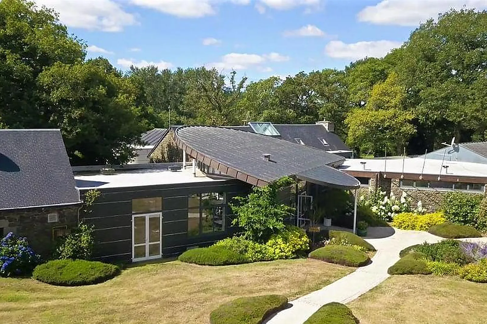 Lieux événementiels, BREIZH ÉCOLODGE HÔTEL LE KEREDEN