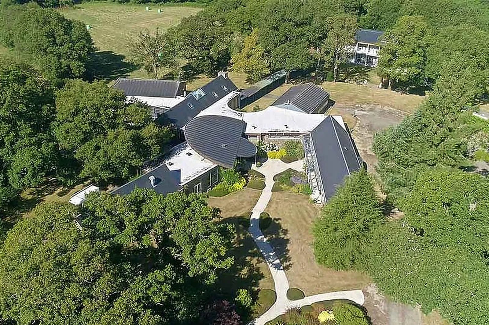 Lieux événementiels, BREIZH ÉCOLODGE HÔTEL LE KEREDEN