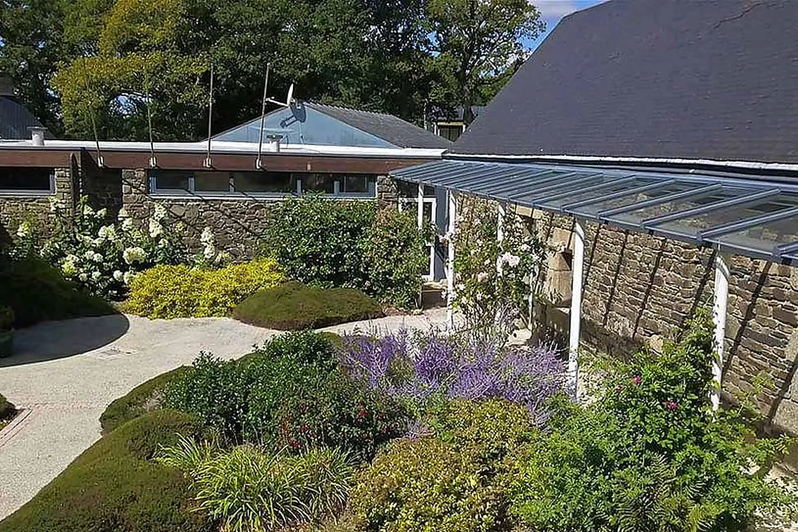 Lieux événementiels, BREIZH ÉCOLODGE HÔTEL LE KEREDEN