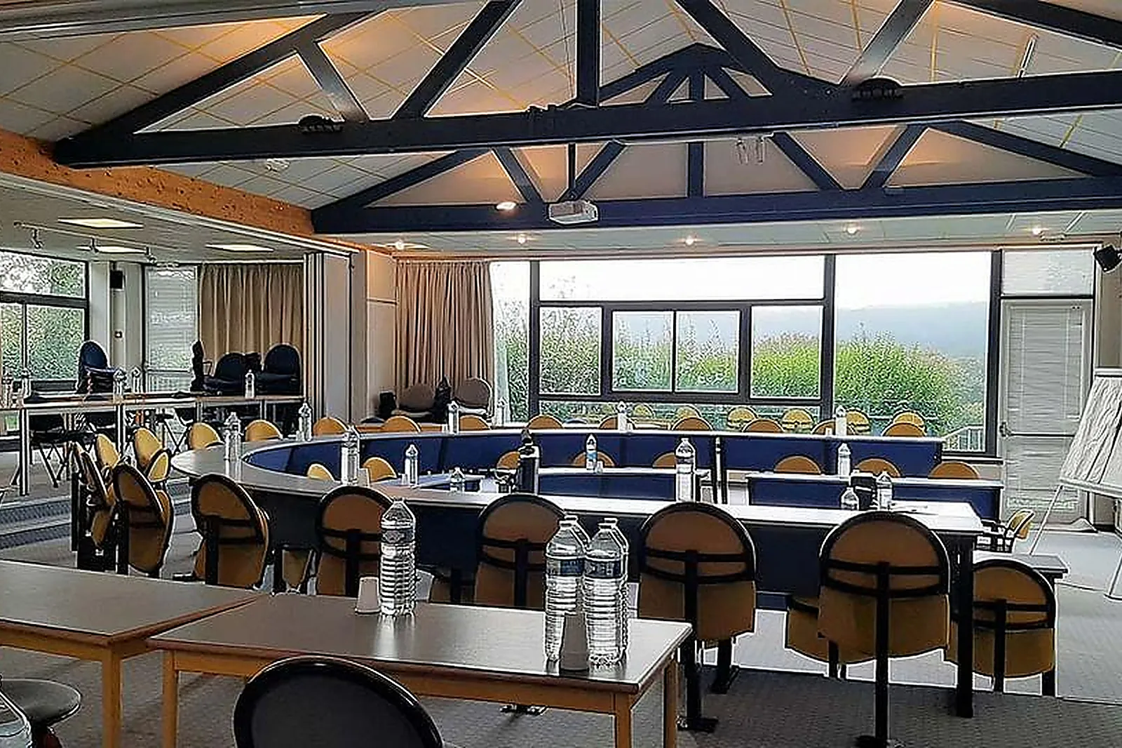 Lieux événementiels, BREIZH ÉCOLODGE HÔTEL LE KEREDEN