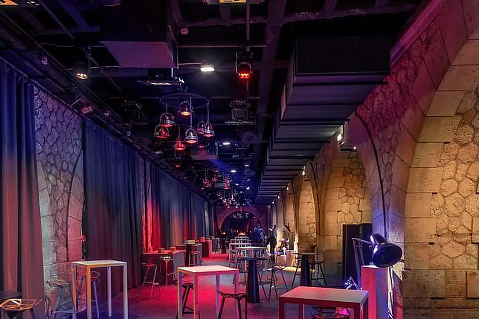 Lieux événementiels, BRIDGE PONT ALEXANDRE III