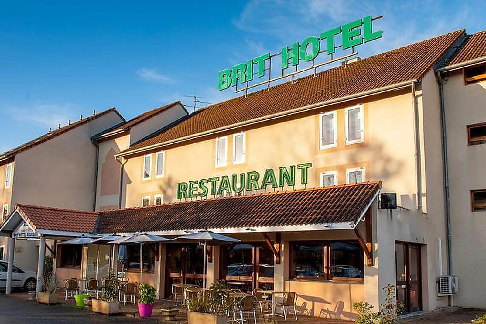 Lieux événementiels, BRIT HOTEL AGEN – L’AQUITAINE ***