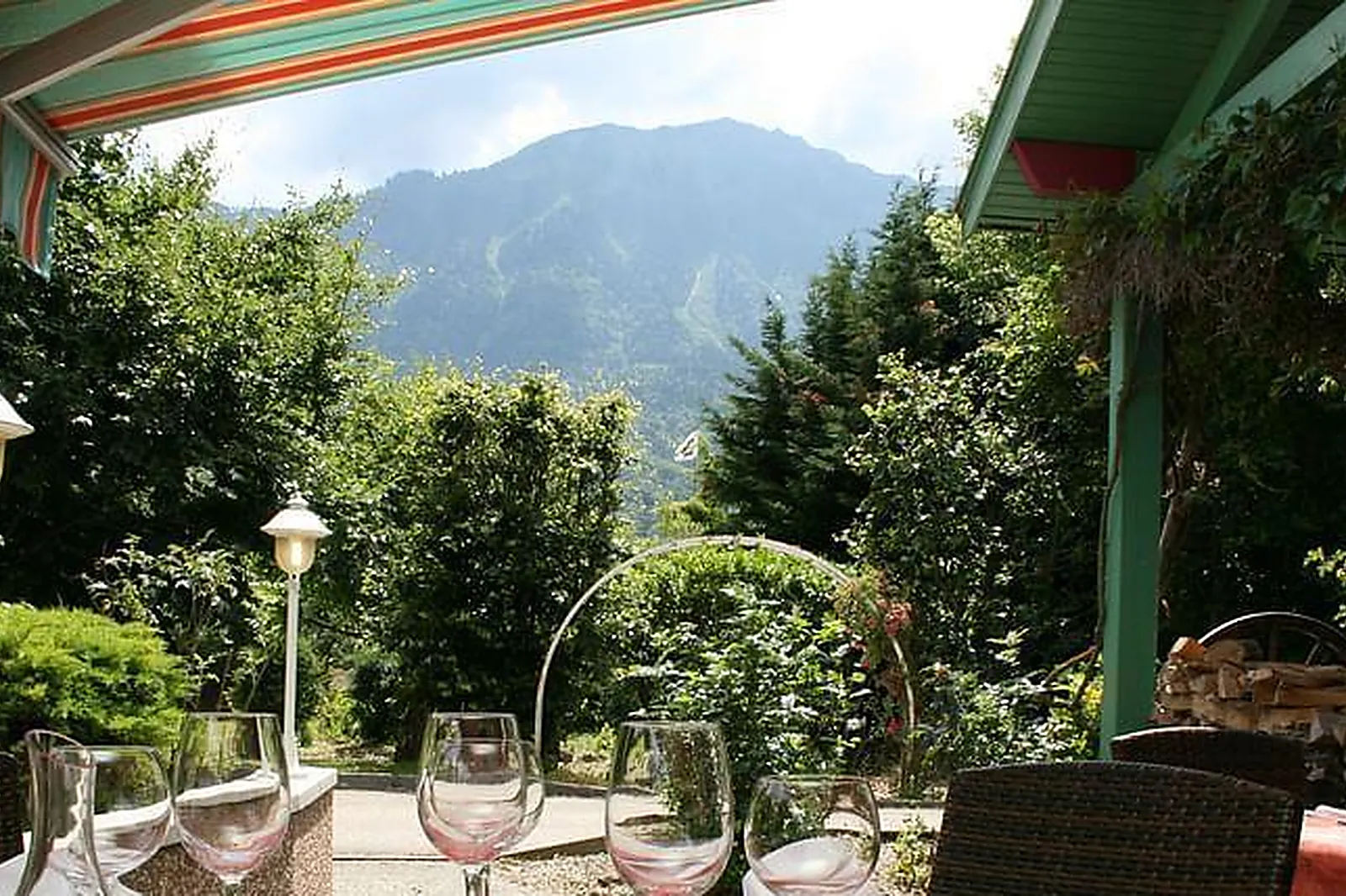 Lieux événementiels, LE VILLAGE AUTO