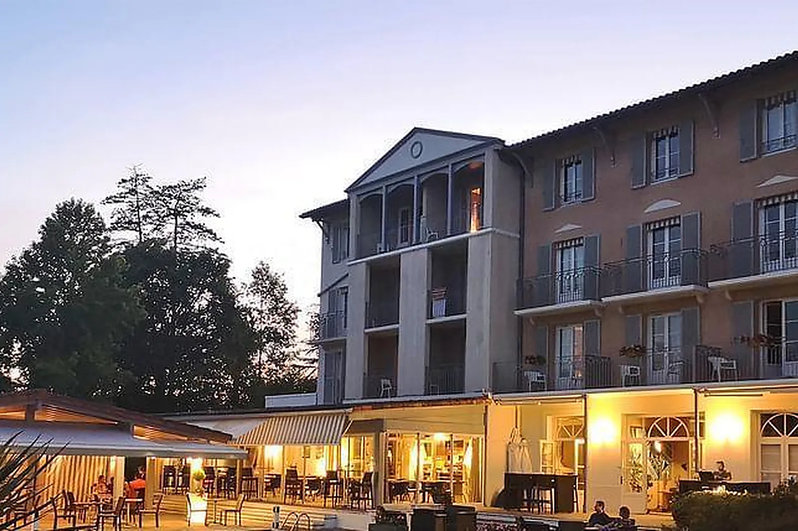 Lieux événementiels, BRIT HOTEL LE LODGE DU GOLF***