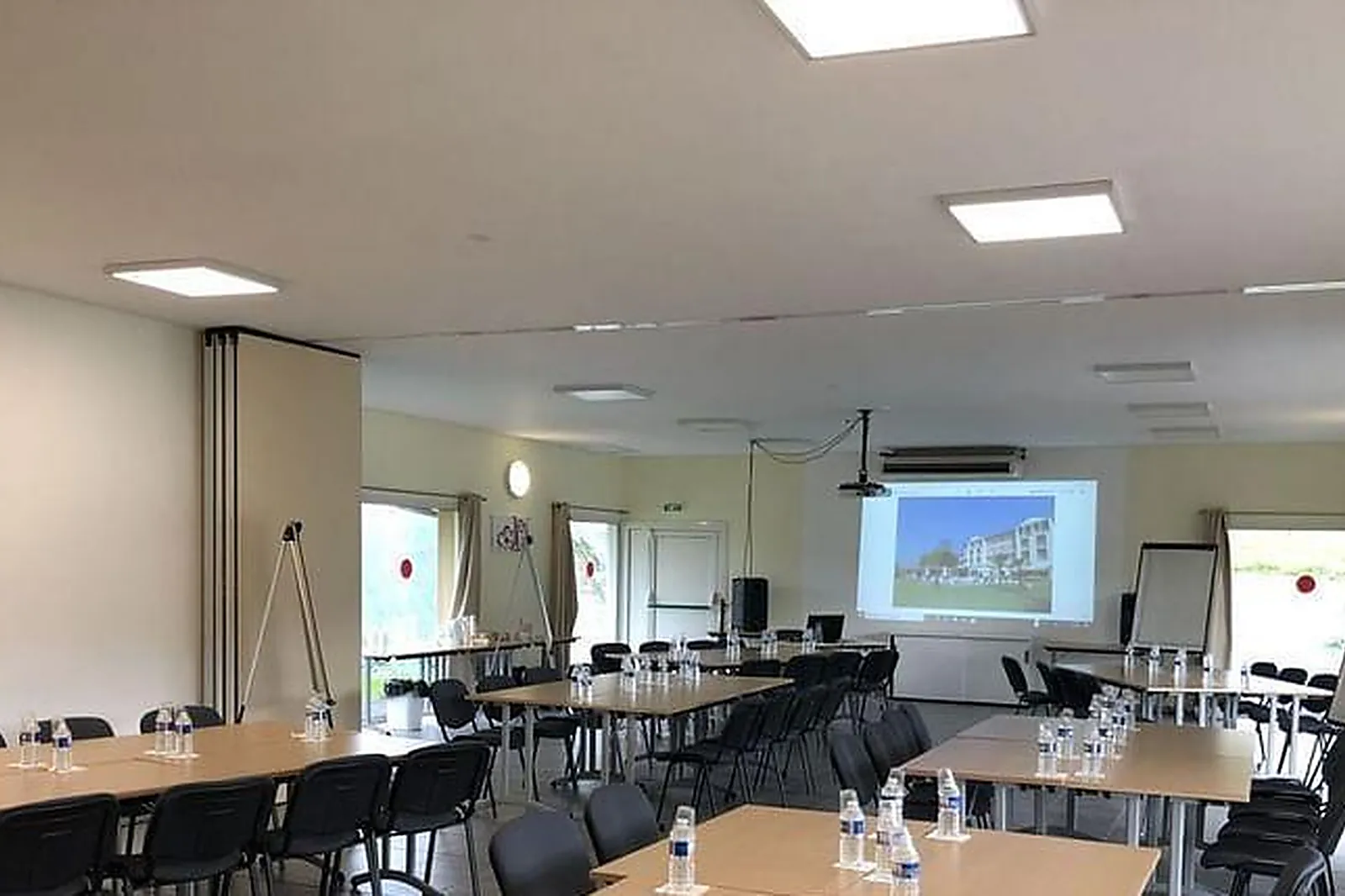 Lieux événementiels, BRIT HOTEL LE LODGE DU GOLF***