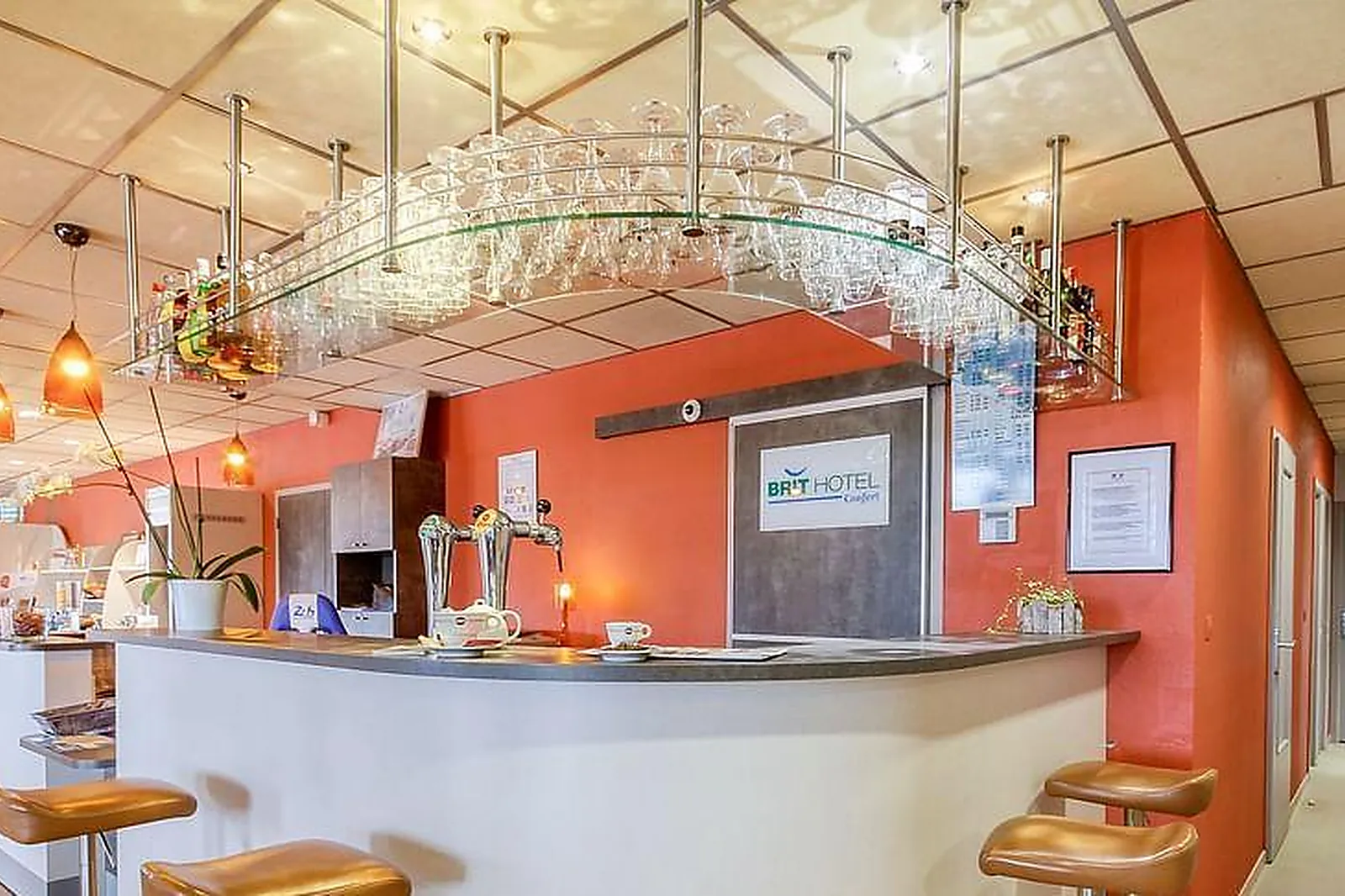 Lieux événementiels, BRIT HOTEL LES EVENS *** LE MANS SAINT SATURNIN