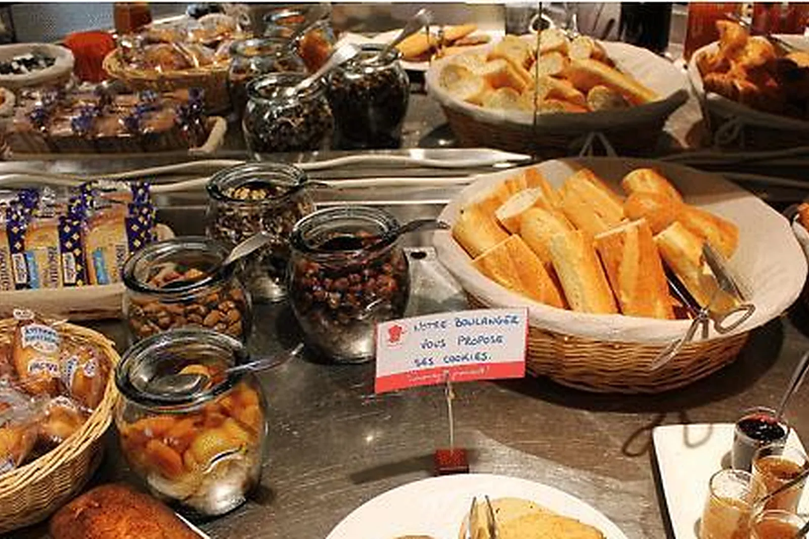 Lieux événementiels, BRIT HOTEL LES EVENS *** LE MANS SAINT SATURNIN