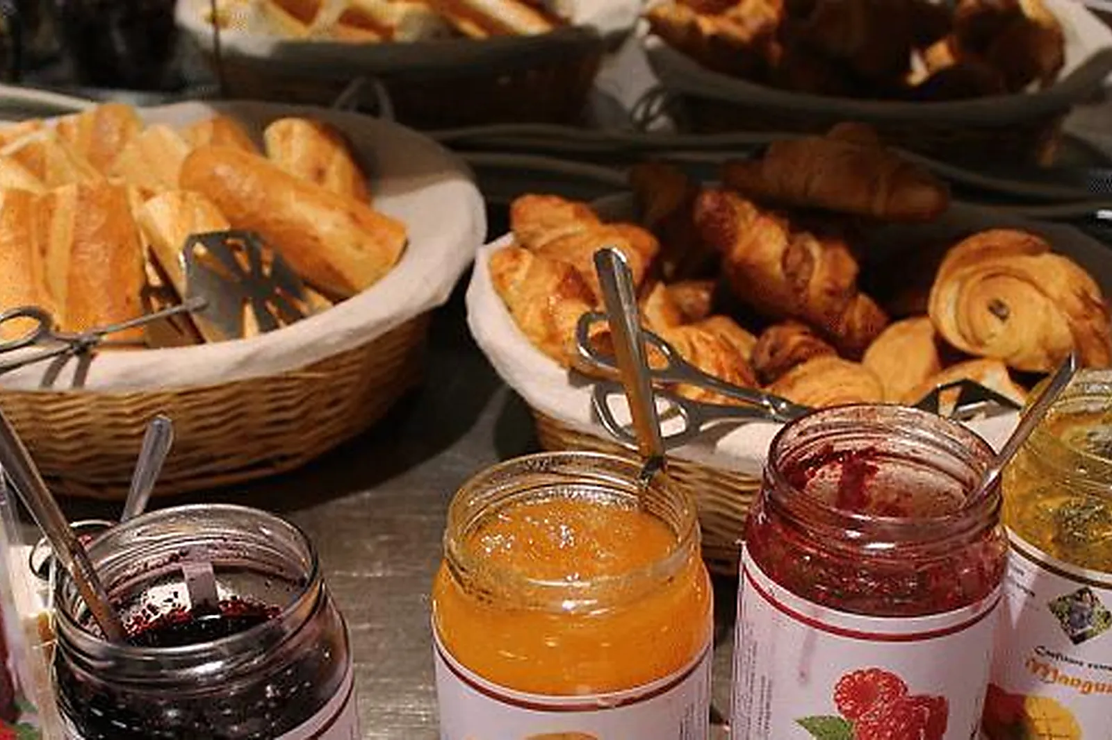 Lieux événementiels, BRIT HOTEL LES EVENS *** LE MANS SAINT SATURNIN