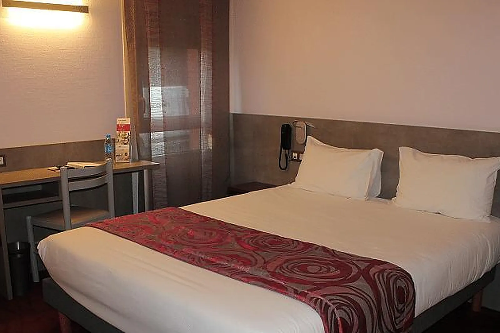 Lieux événementiels, BRIT HOTEL LES EVENS *** LE MANS SAINT SATURNIN