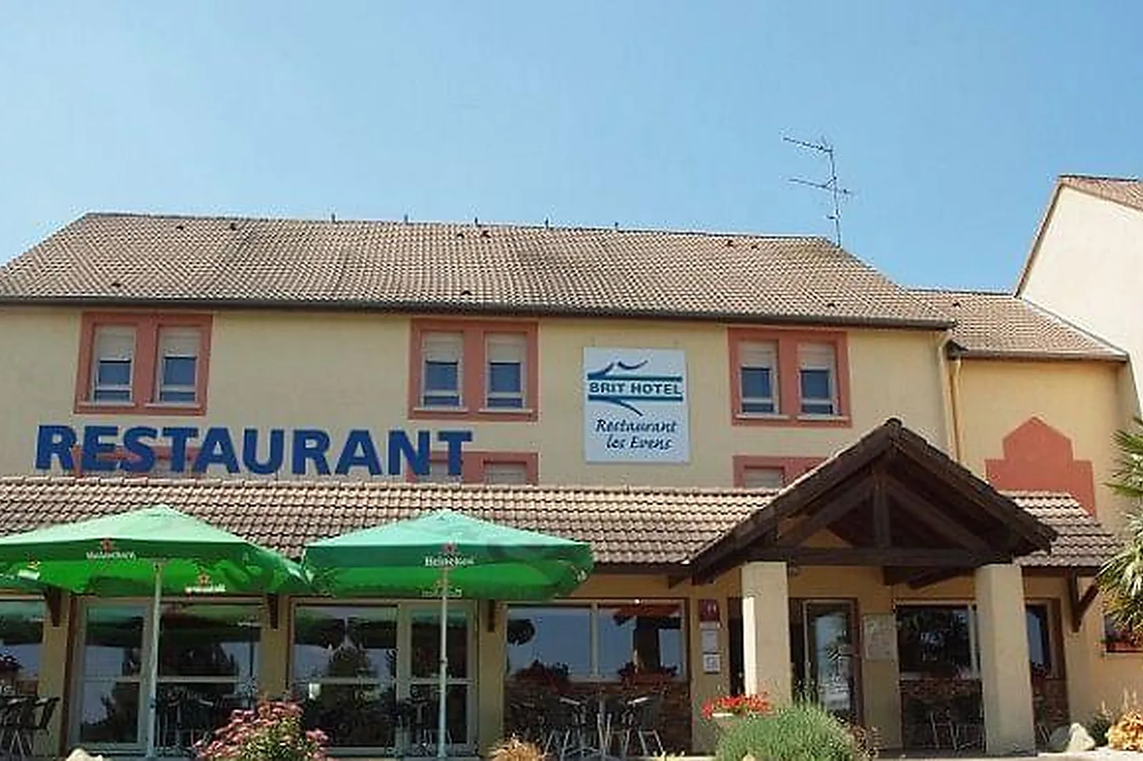 Lieux événementiels, BRIT HOTEL LES EVENS *** LE MANS SAINT SATURNIN