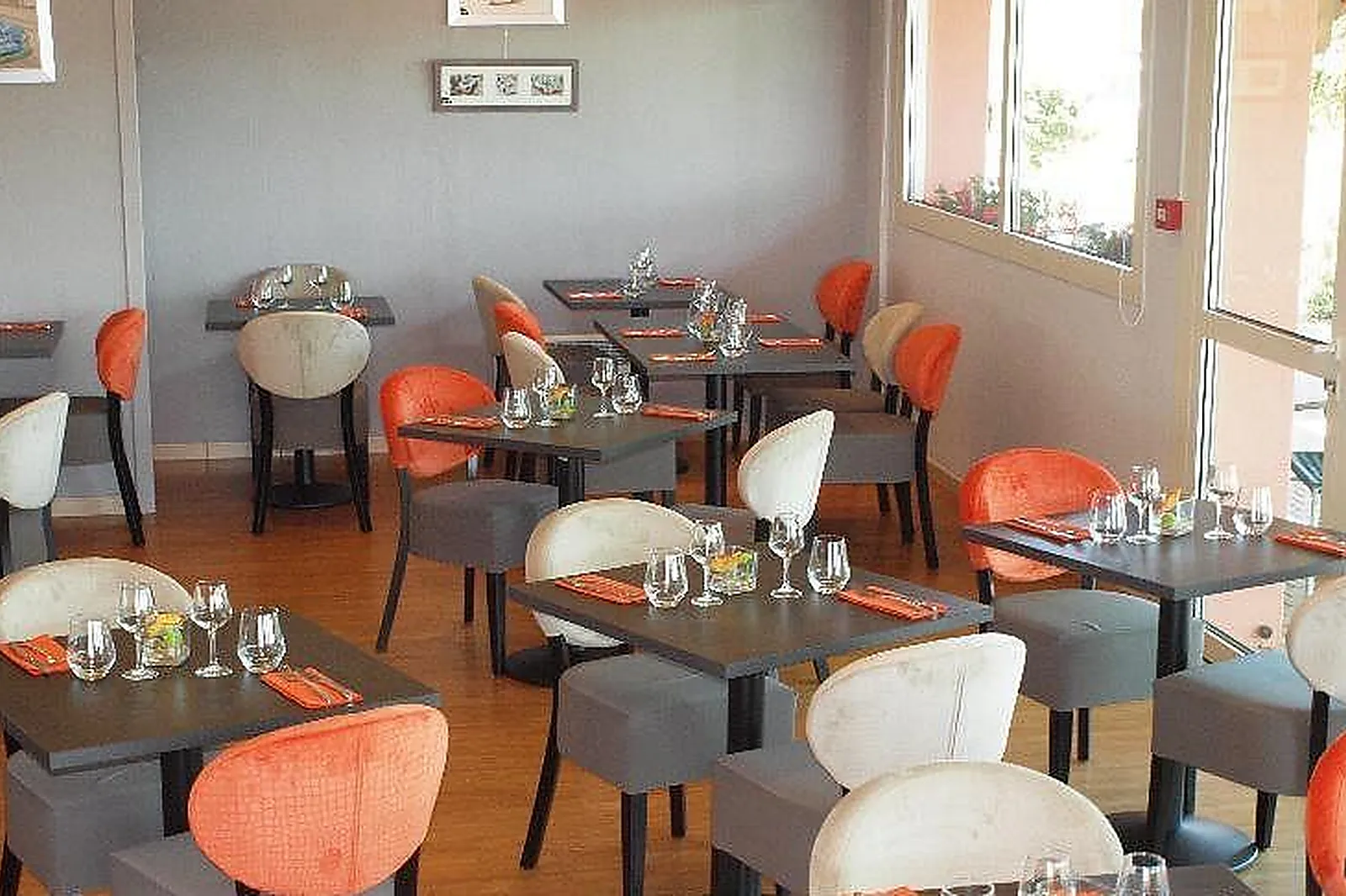 Lieux événementiels, BRIT HOTEL LES EVENS *** LE MANS SAINT SATURNIN