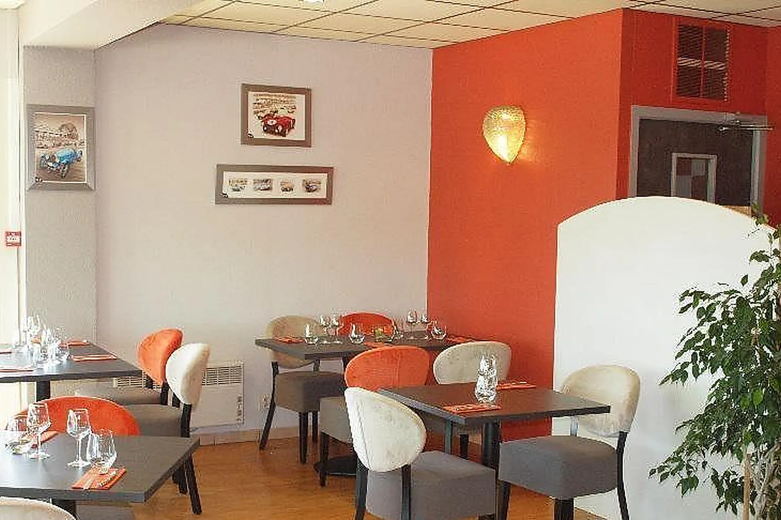 Lieux événementiels, BRIT HOTEL LES EVENS *** LE MANS SAINT SATURNIN