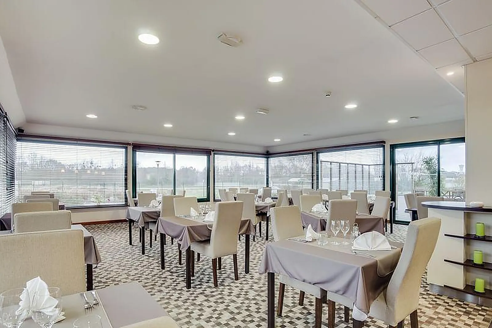 Lieux événementiels, BRIT HOTEL LESSAY - LA CÔTE DES HAVRES***