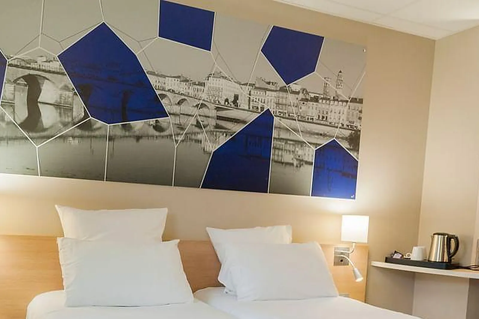 Lieux événementiels, LE V43