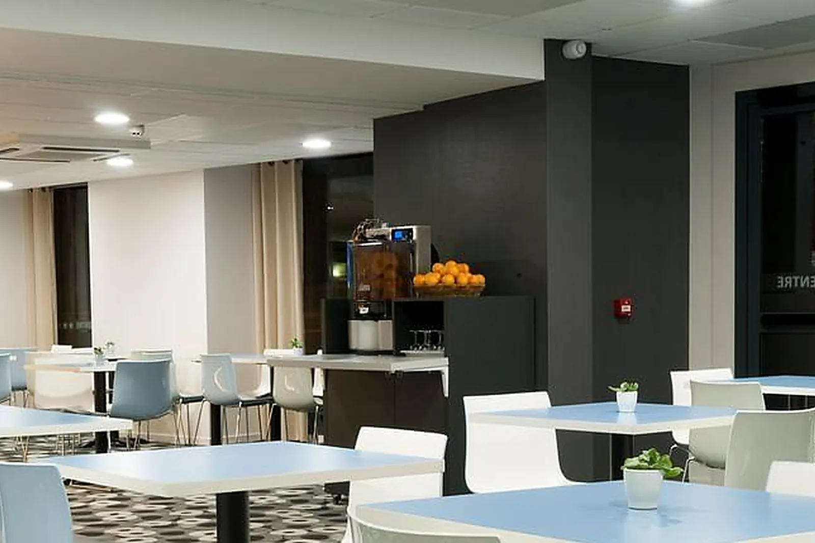 Lieux événementiels, LE V43