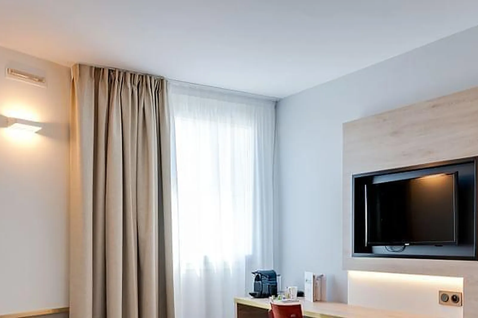 Lieux événementiels, BRIT HOTEL ORLÉANS ST JEAN DE BRAYE - L'ANTARÈS ***