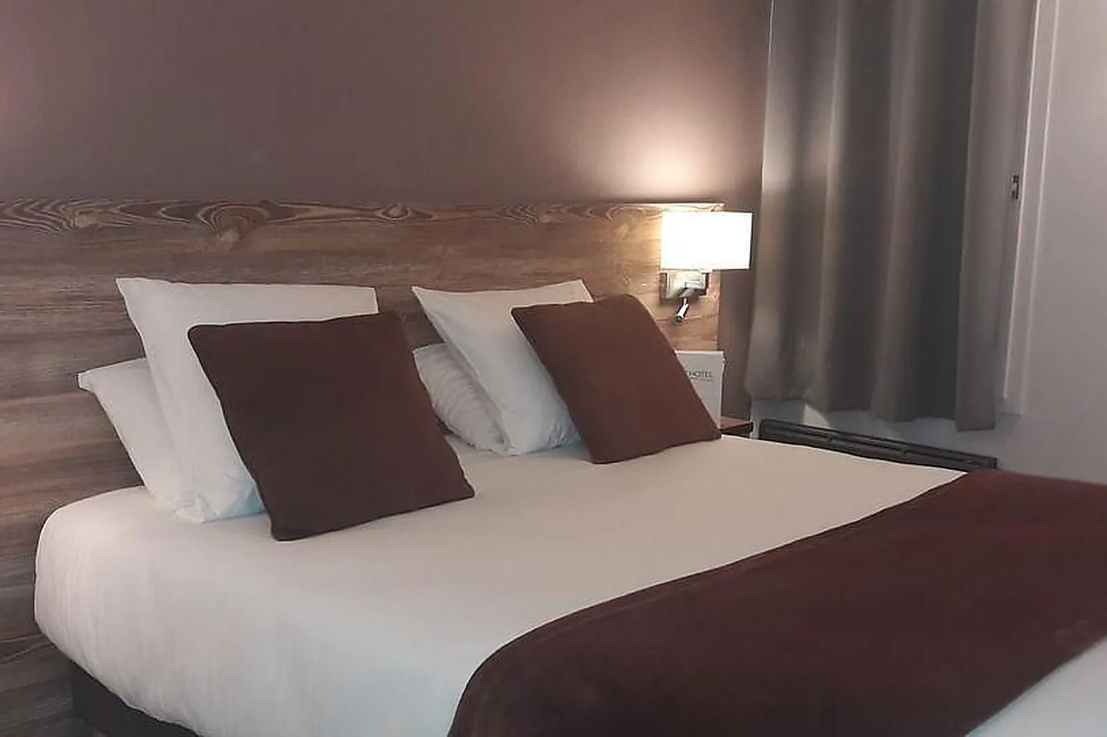 Lieux événementiels, COWORKING EN FACE DE LA PISCINE