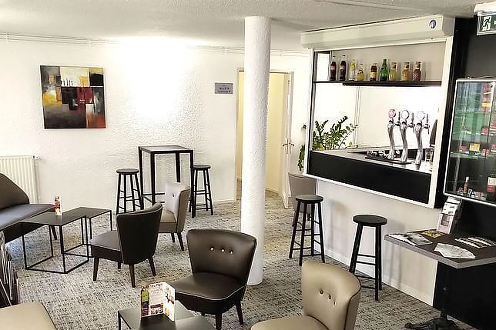 Lieux événementiels, BRIT HOTEL REIMS LA POMPELLE**