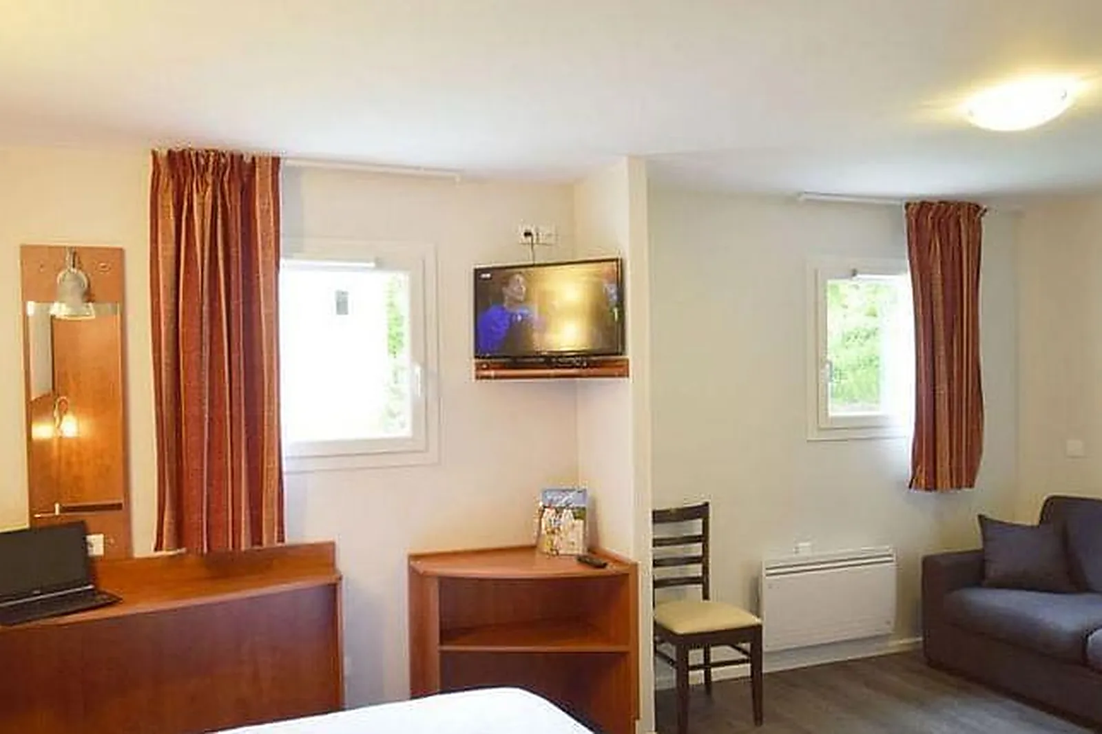 Lieux événementiels, BRIT HOTEL REIMS LA POMPELLE**