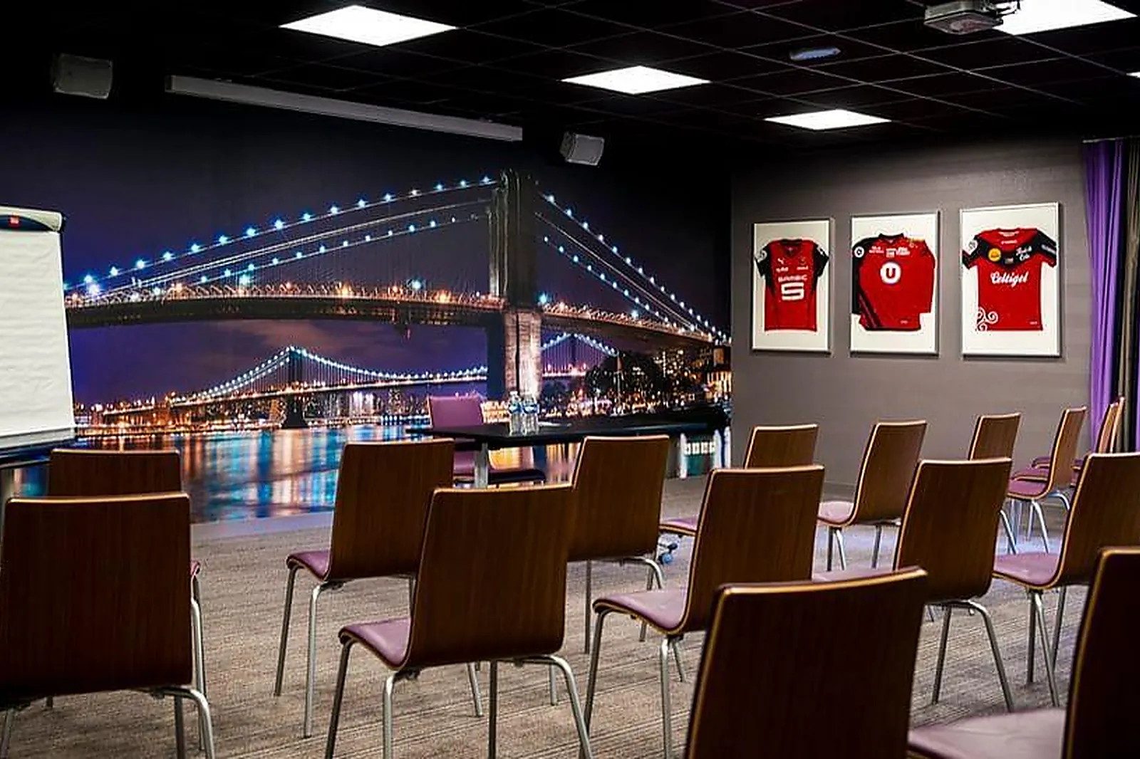 Lieux événementiels, HÔTEL LES HOSPITALIERS ***