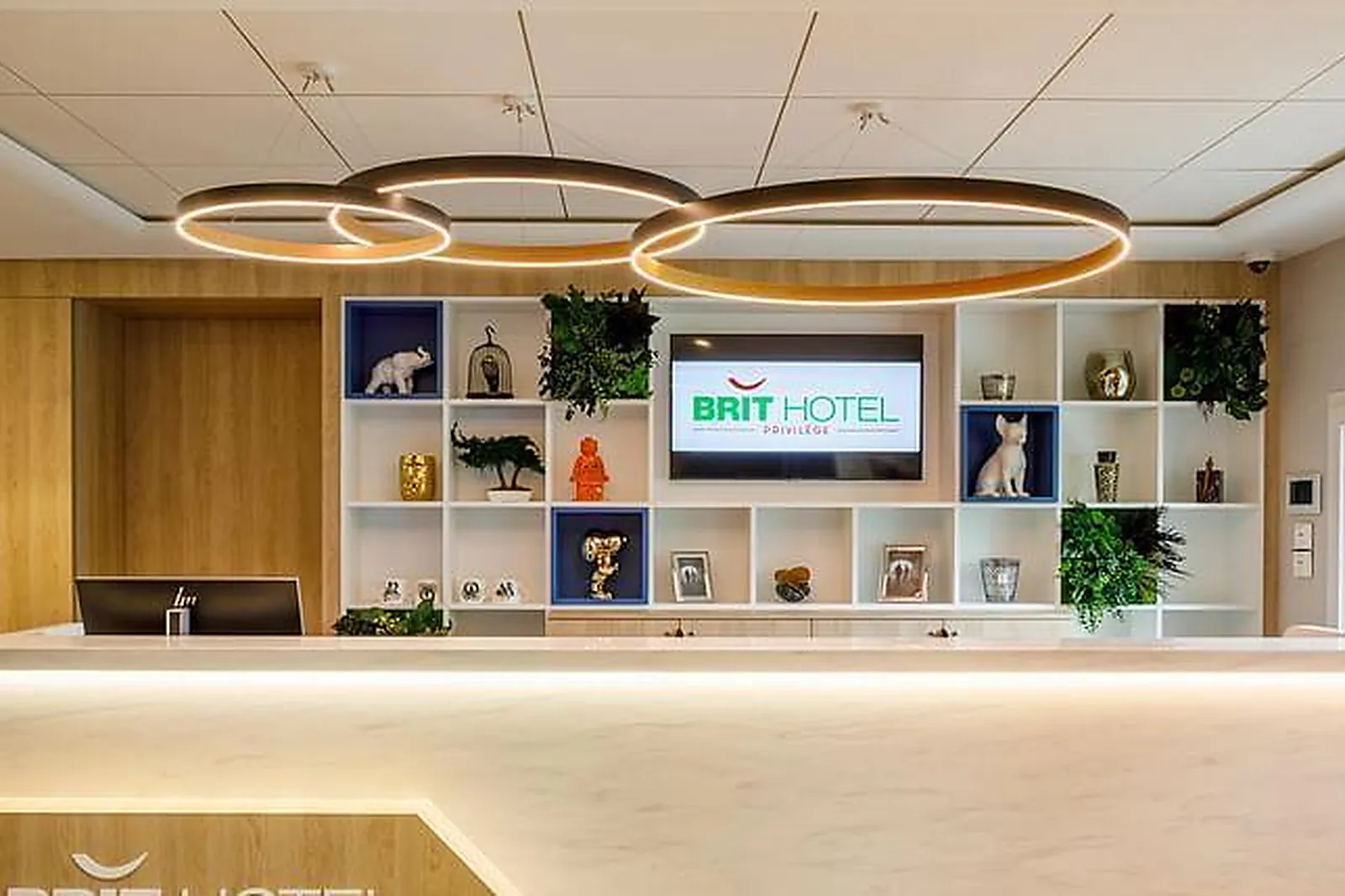 Lieux événementiels, BRIT HÔTEL DU PARC FOUGÈRES ***