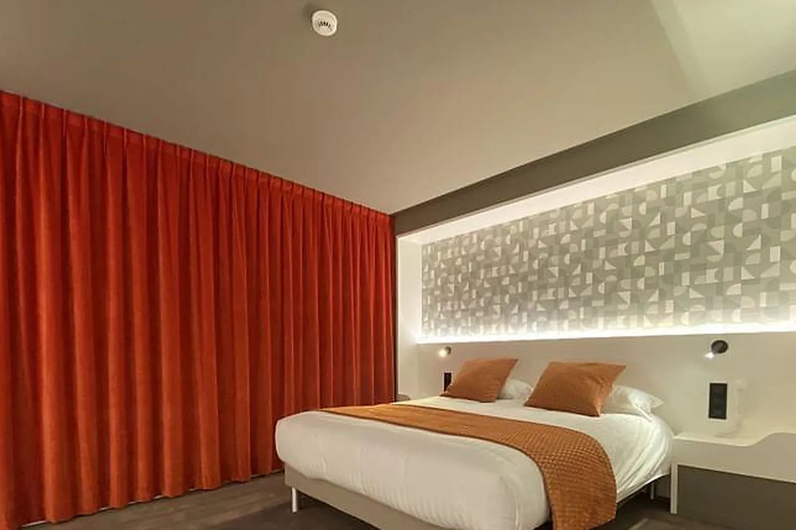 Lieux événementiels, BRIT HÔTEL DU PARC FOUGÈRES ***