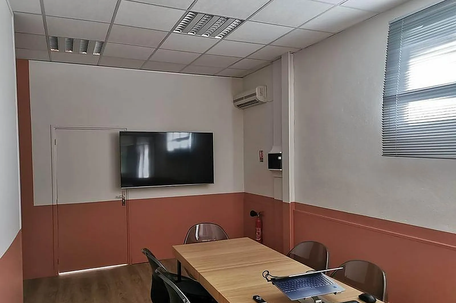 Lieux événementiels, BUREAU LSP FONTCOUVERTE