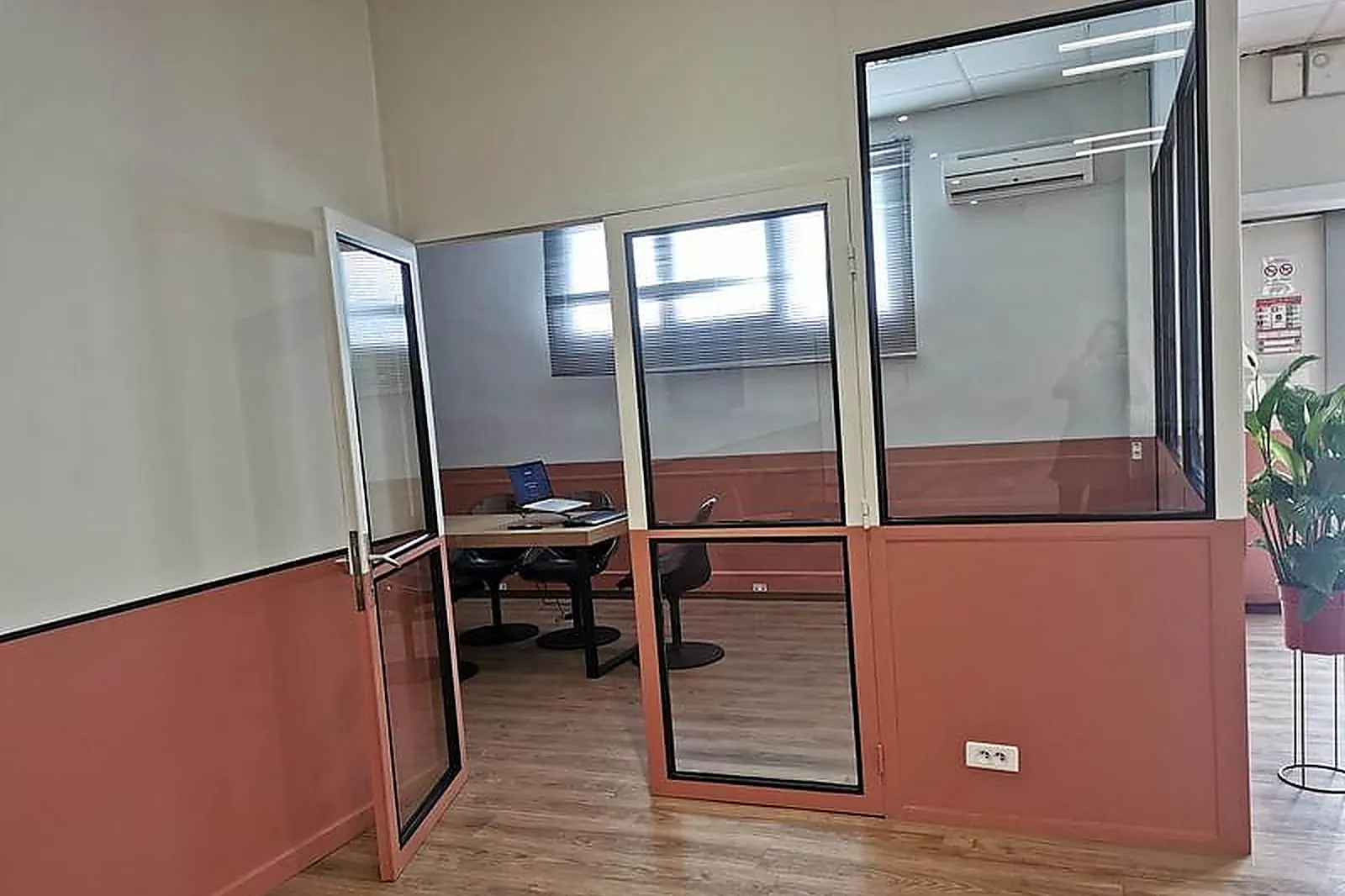 Lieux événementiels, BUREAU LSP FONTCOUVERTE