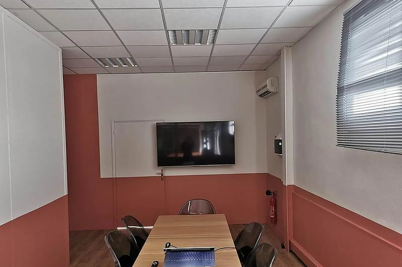 Lieux événementiels, BUREAU LSP FONTCOUVERTE