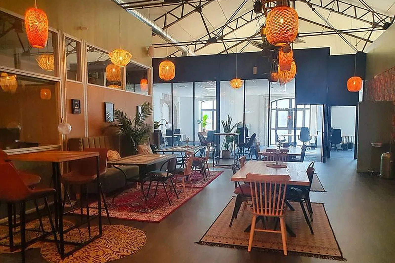 Lieux événementiels, BUREAUX & CO LES DOCKS