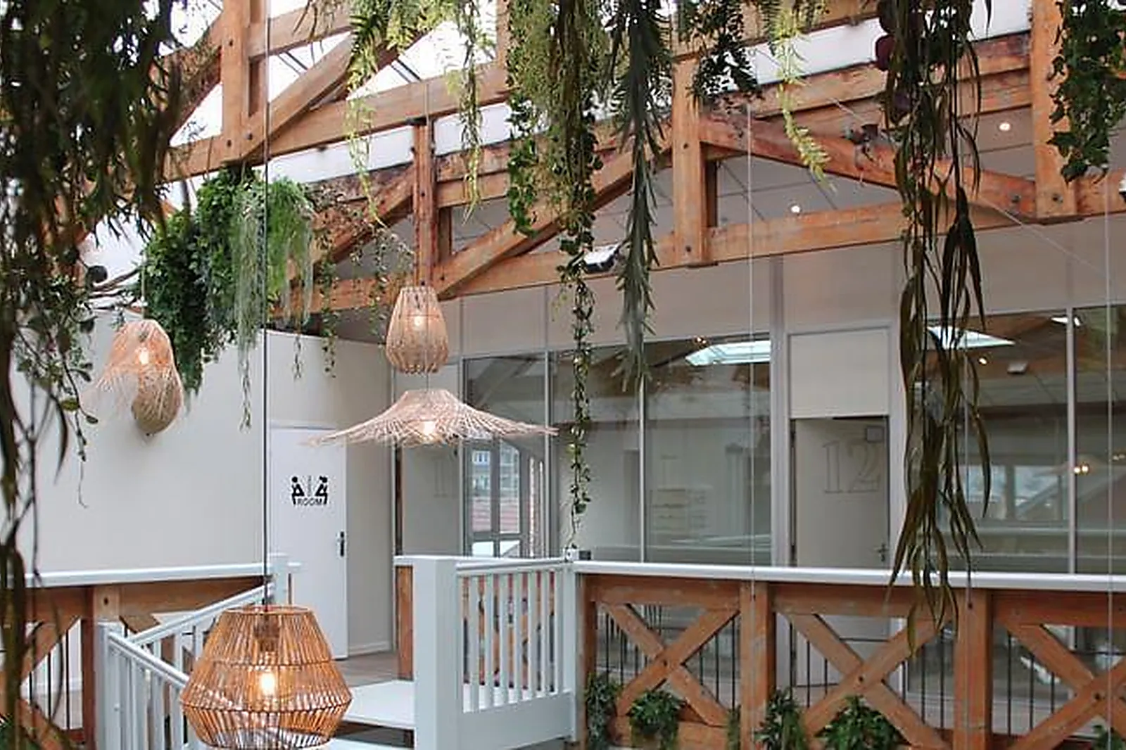 Lieux événementiels, BUREAUX & CO - LA SERRE