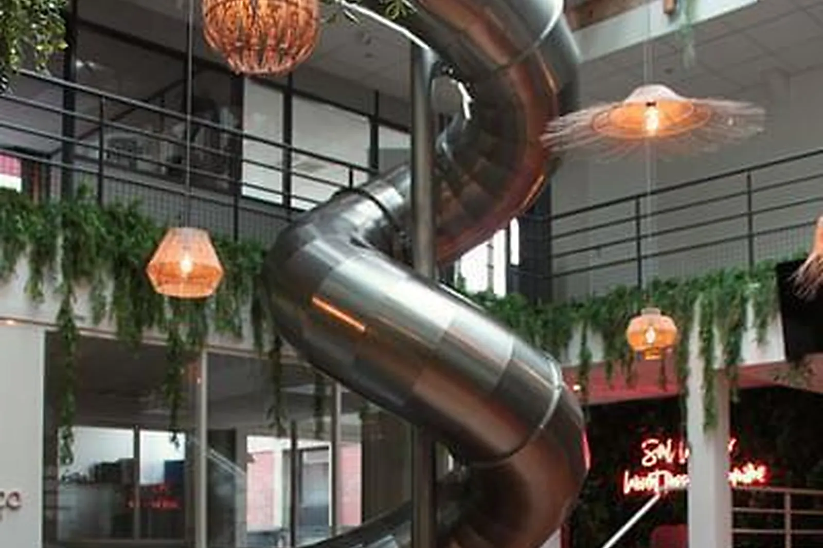 Lieux événementiels, BUREAUX & CO - LA SERRE