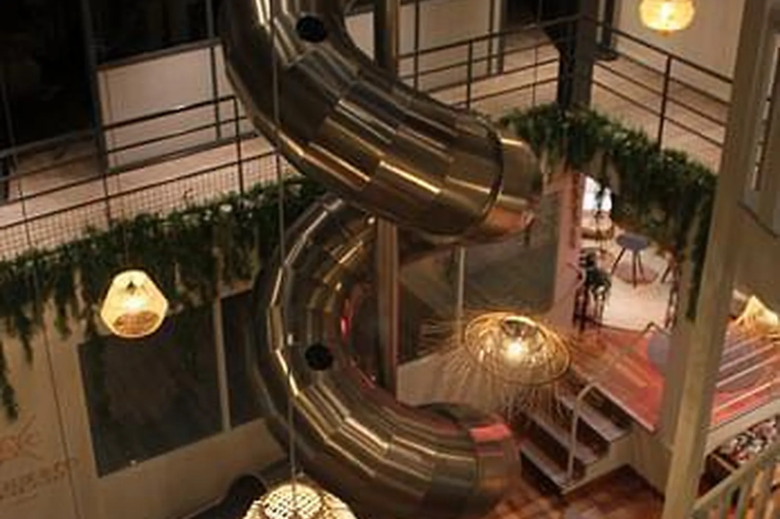 Lieux événementiels, BUREAUX & CO - LA SERRE