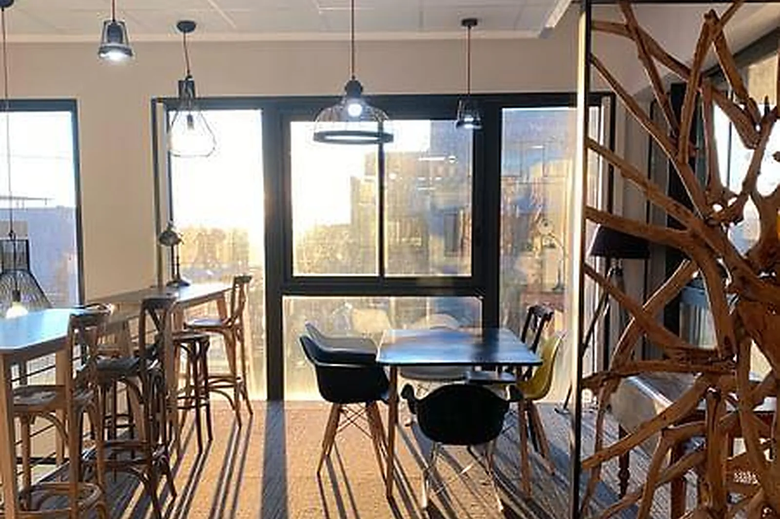 Lieux événementiels, BUREAUX AND CO PARC 2000