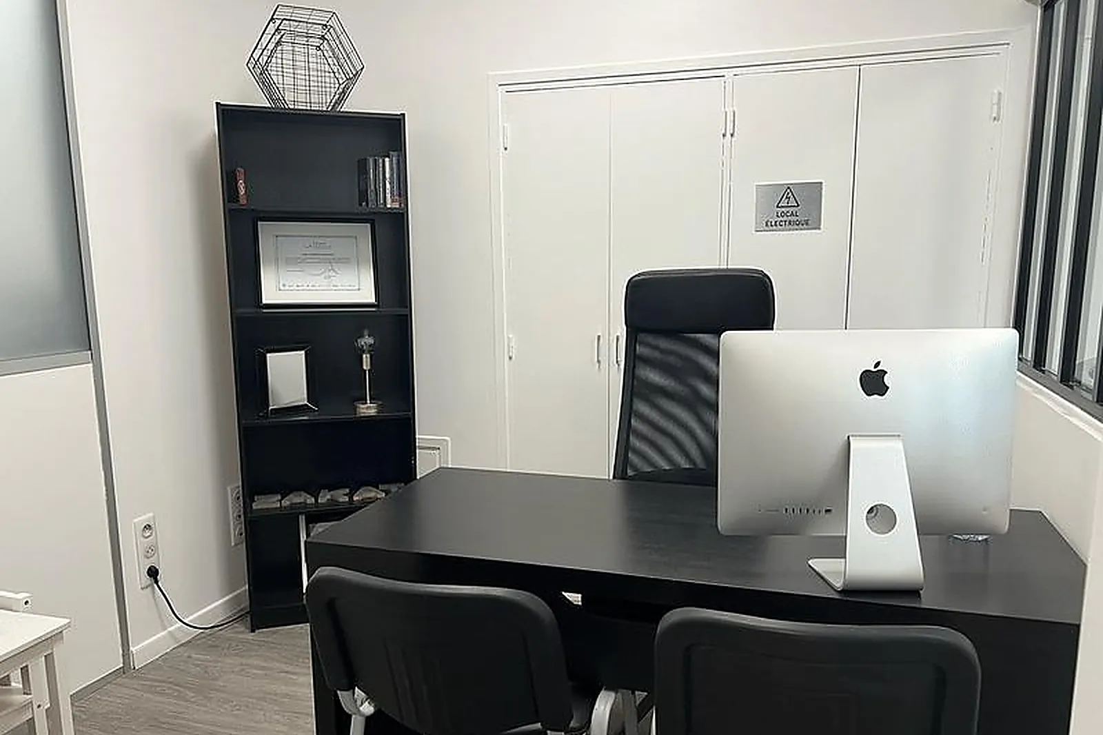 Lieux événementiels, BUREAUX DISPONIBLES