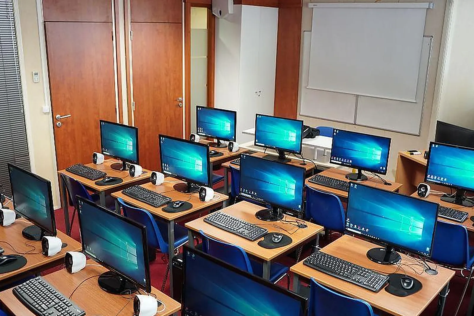 Lieux événementiels, BUREAUX PARADIS