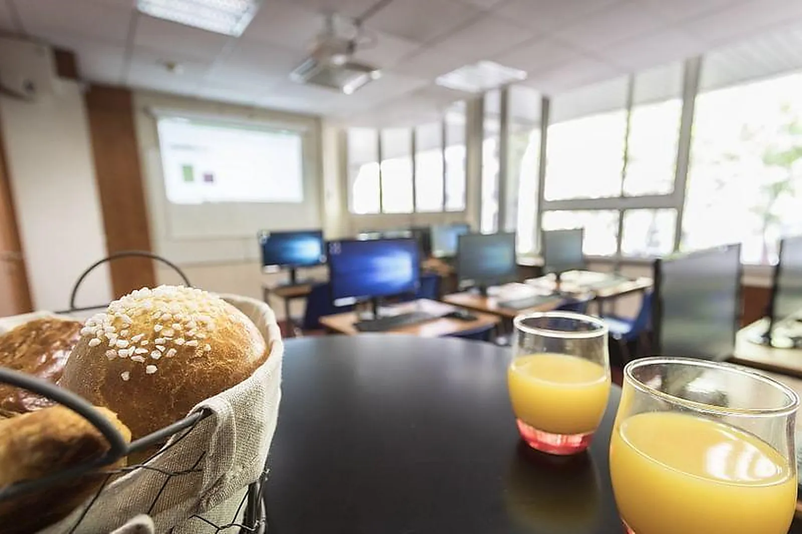 Lieux événementiels, BUREAUX PARADIS