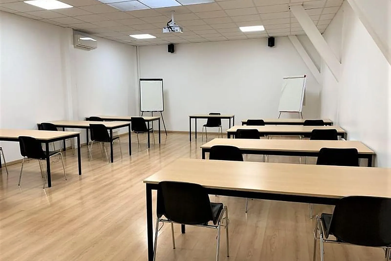 Lieux événementiels, BURO2 CENTRE D'AFFAIRES J.J BOSC