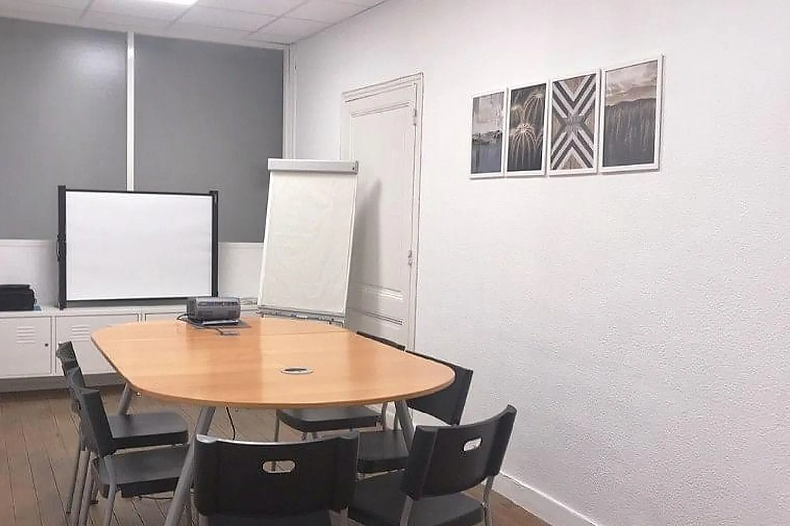 Lieux événementiels, BURO2 CENTRE D'AFFAIRES J.J BOSC