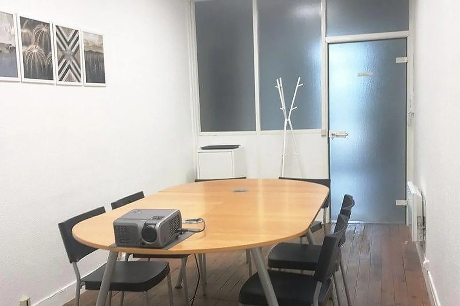 Lieux événementiels, BURO2 CENTRE D'AFFAIRES J.J BOSC