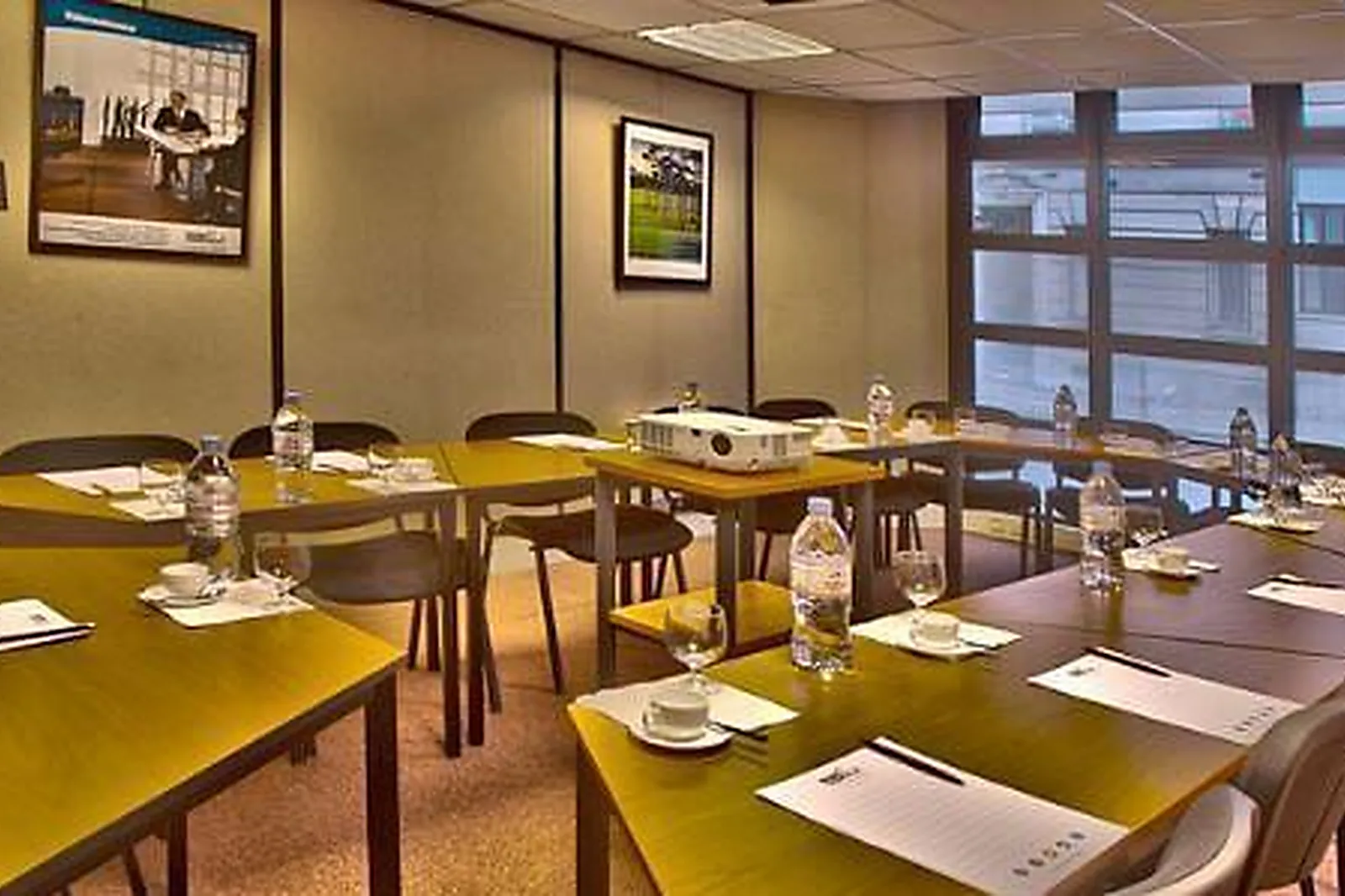 Lieux événementiels, BURO CLUB PARIS RÉPUBLIQUE