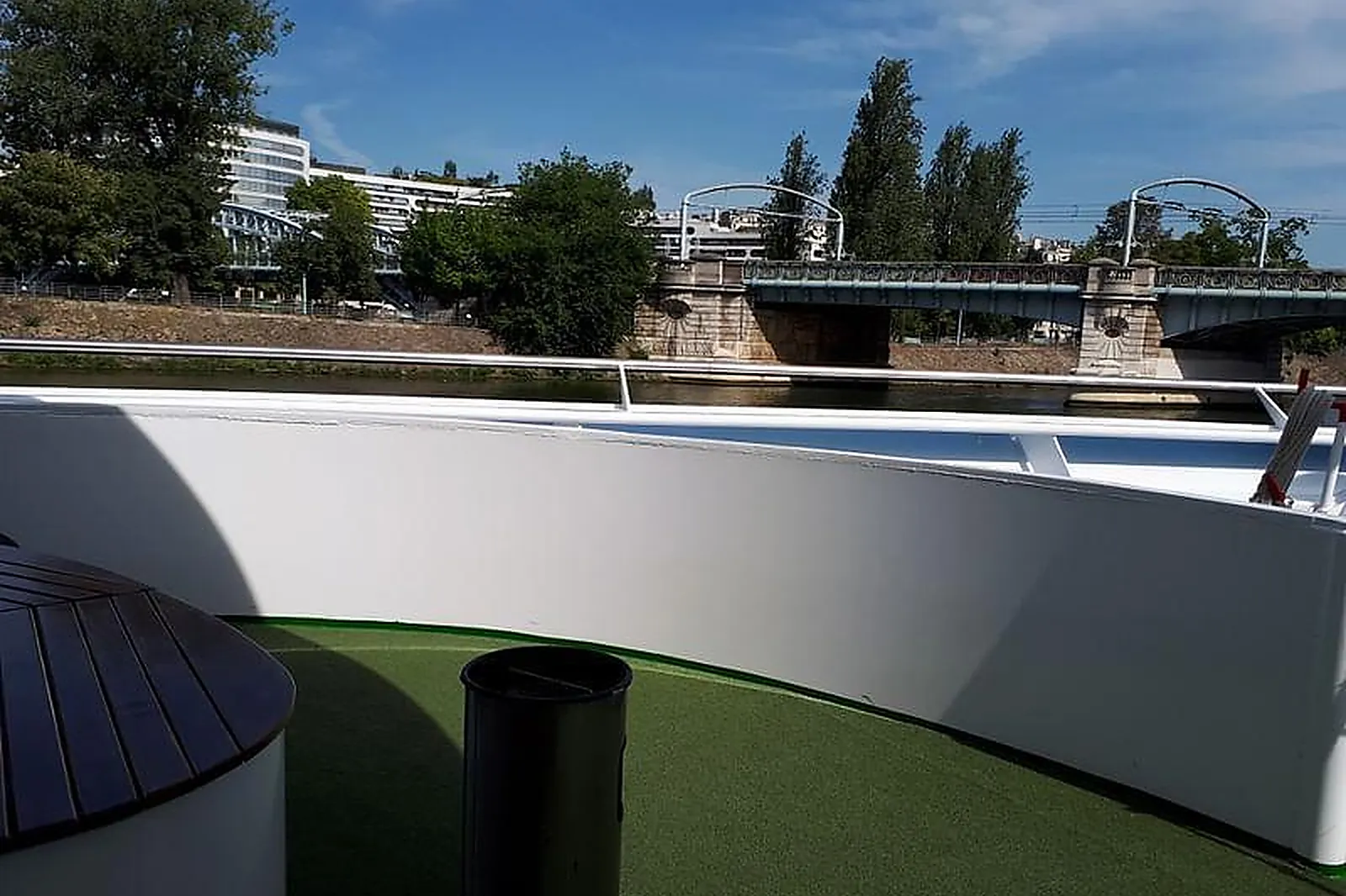 Lieux événementiels, BUSINESS BOAT