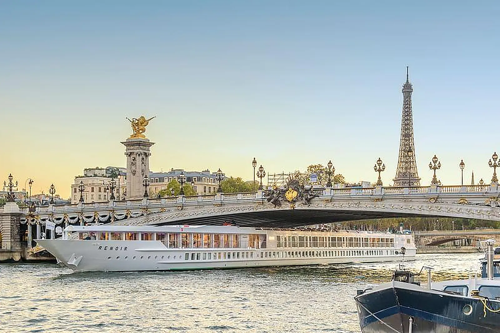 Lieux événementiels, BUSINESS BOAT