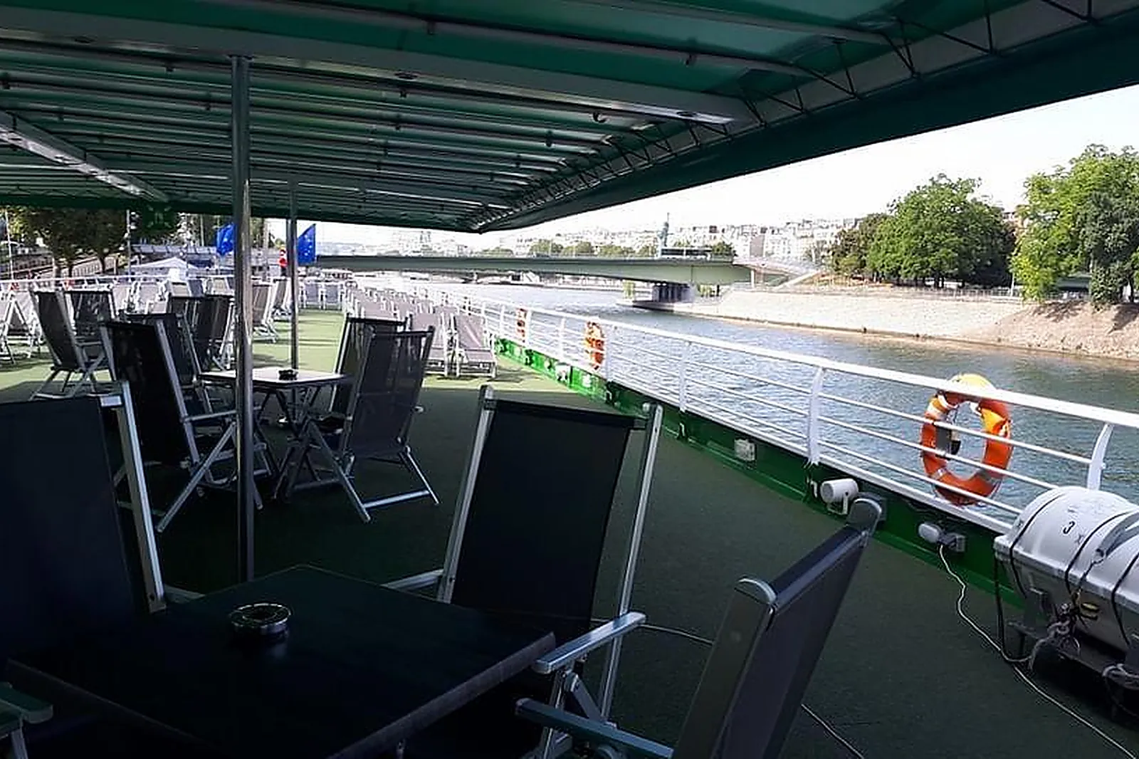 Lieux événementiels, BUSINESS BOAT