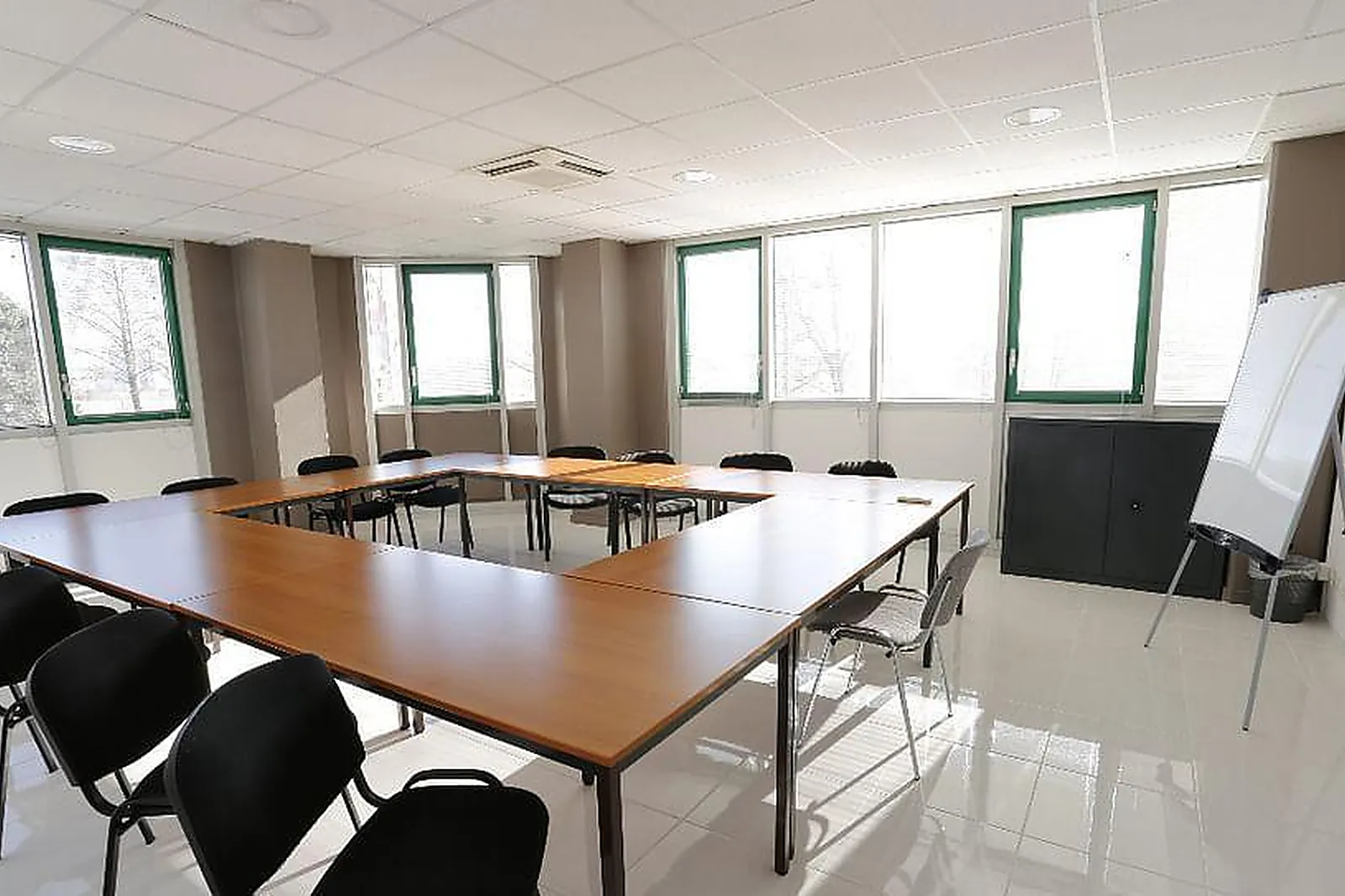 Lieux événementiels, NEWTON OFFICES - GOLF DES MILLES