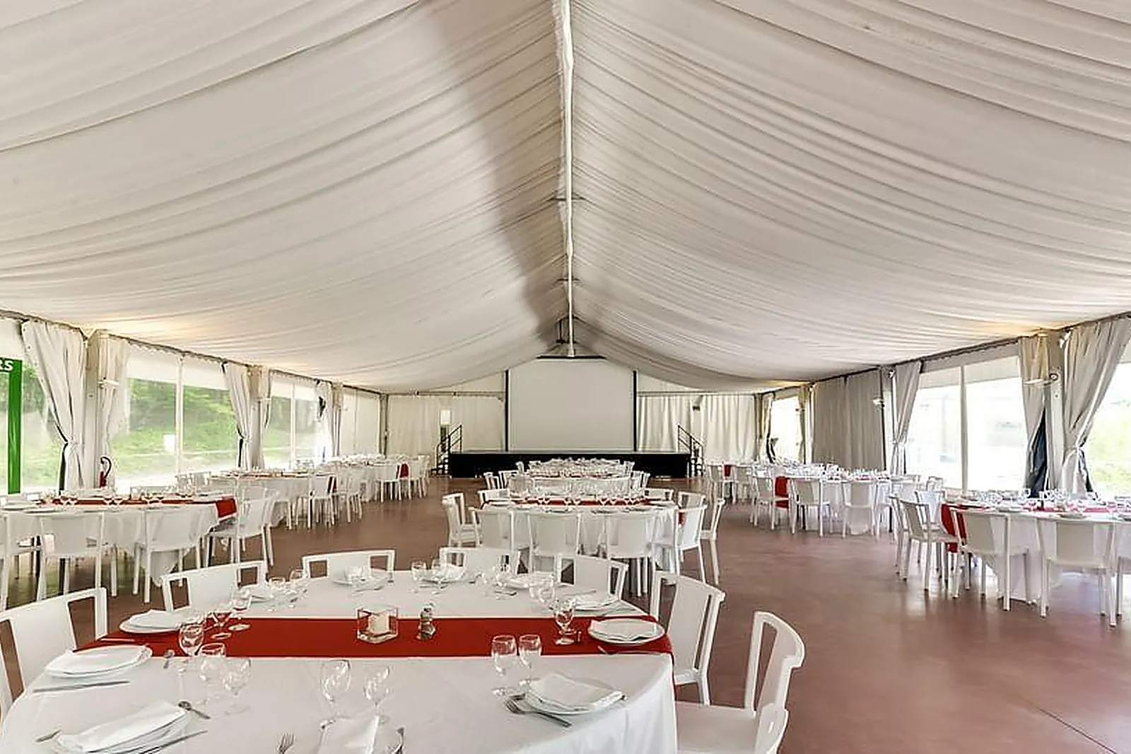 Lieux événementiels, HÔTEL CLUB MMV LES MÉLÈZES ****